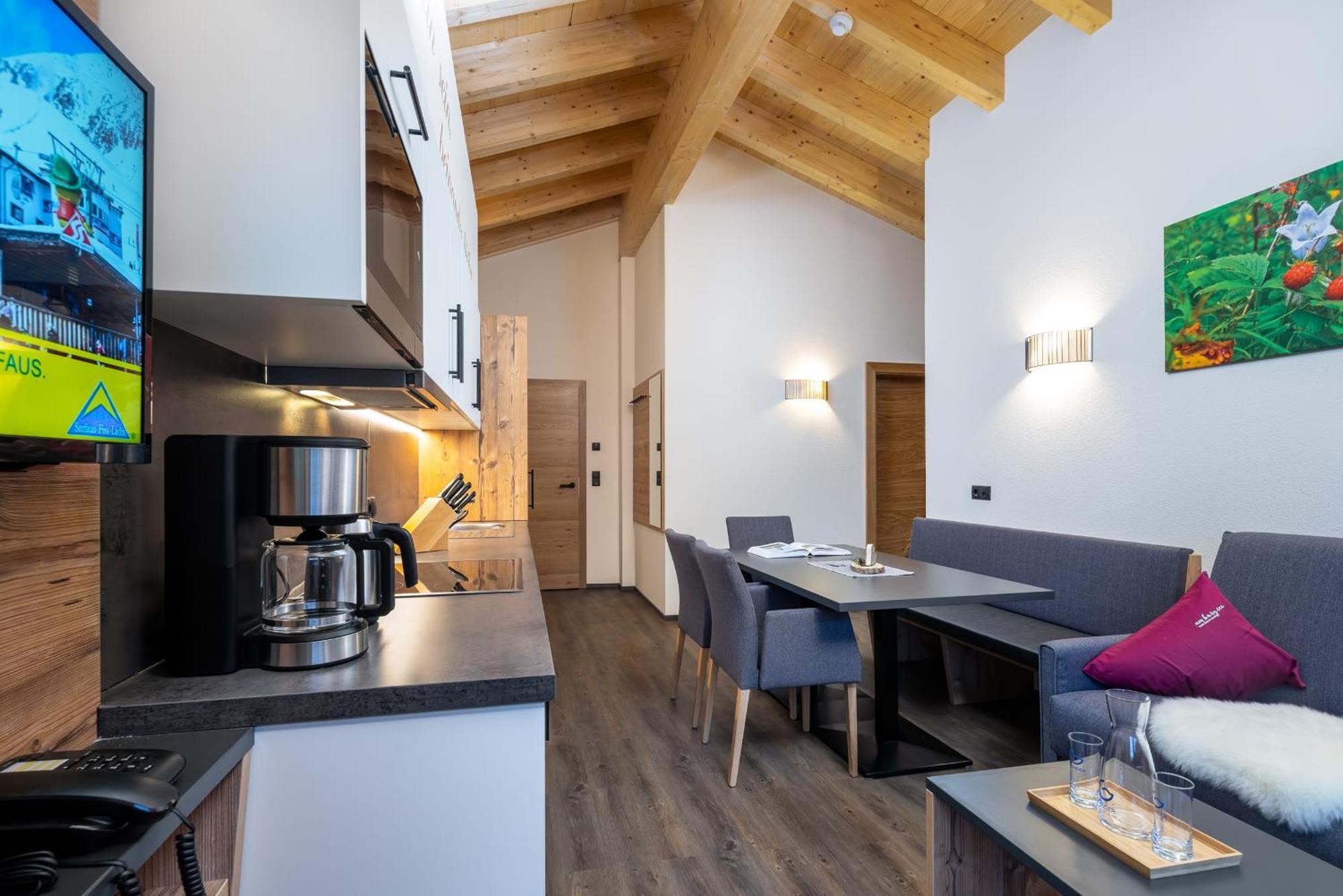 Alpin Chalet Am Burgsee Ladis Exterior foto
